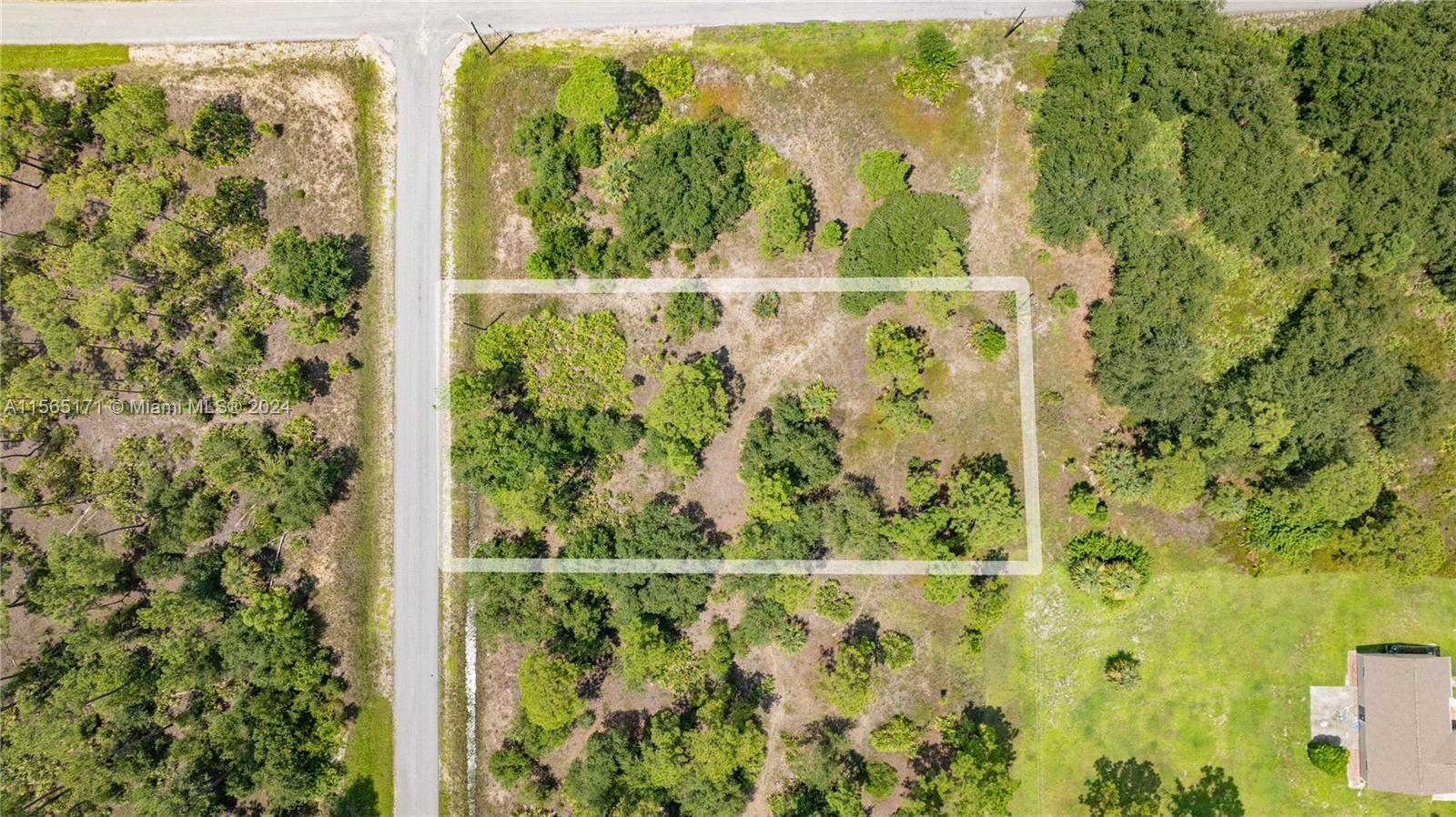 6dd28e9b-2988 1420 Clayton Ave, Lehigh Acres FL 33972 — #A11565171
