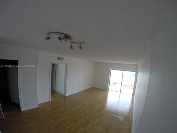 400 Kings Point Dr # 905, Sunny Isles Beach FL 33160 — #A11569690