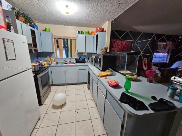 725 NW 19th Ter, Fort Lauderdale FL 33311 — #A11582676