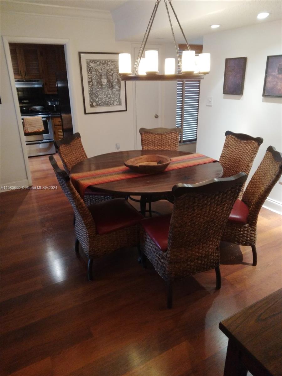 6dd28e9b-3064 911 Ponce De Leon Blvd # 904, Coral Gables FL 33134 — #A11583552