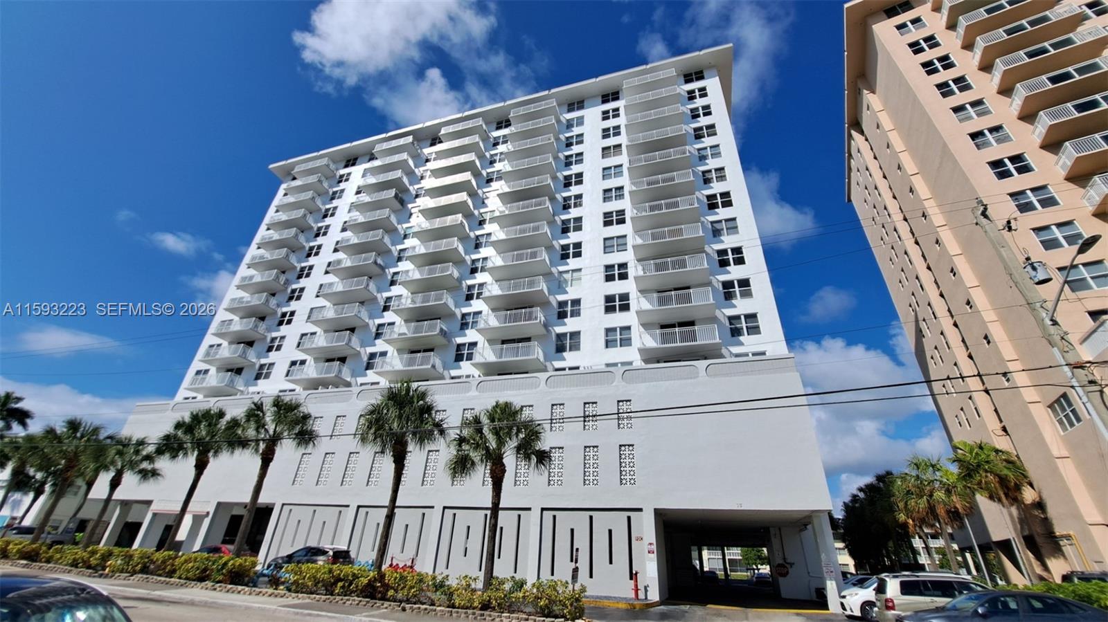 6dd28e9b-3093 427 Golden Isles Dr # 5H, Hallandale Beach FL 33009 — #A11593223