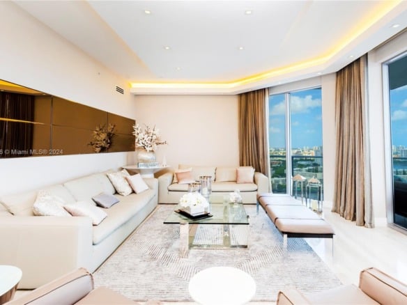17301 Biscayne Blvd # 10, North Miami Beach FL 33160 — #A11593326