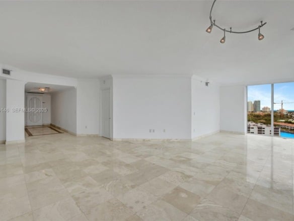 3370 Hidden Bay Dr # 1208, Aventura FL 33180 — #A11600146