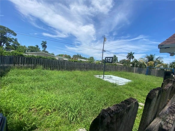 1926 Ramsey Dr, Lake Worth FL 33461 — #A11601920