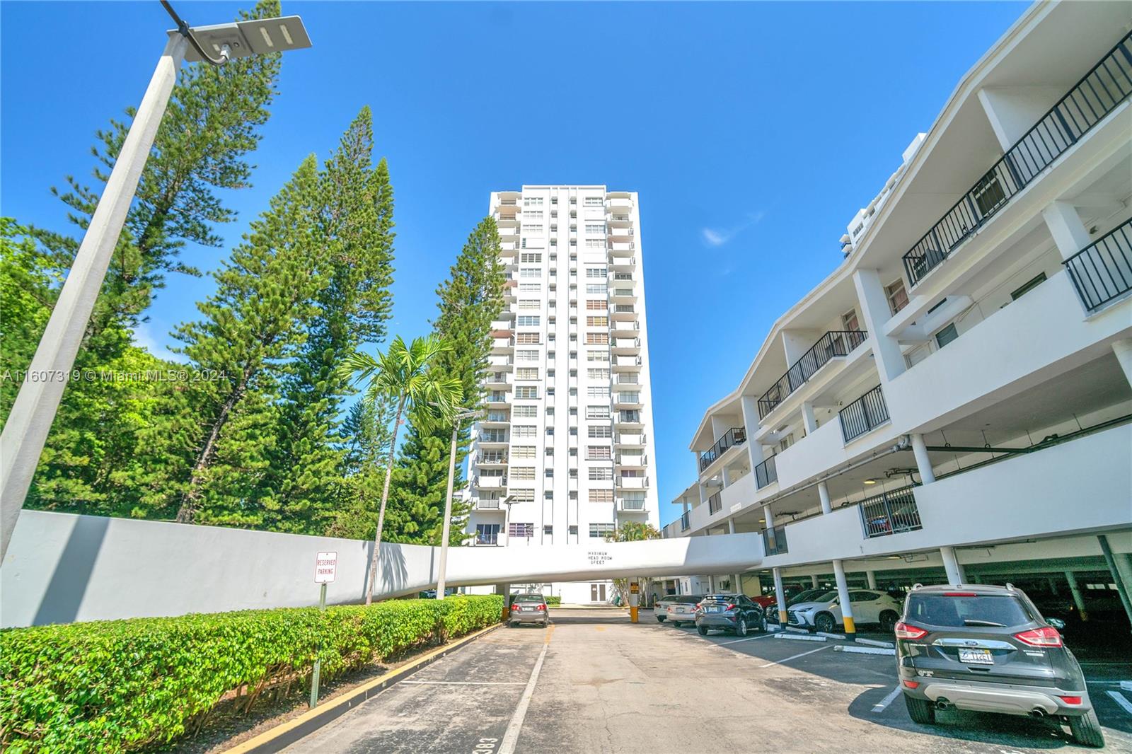 6dd28e9b-3160 2780 NE 183rd St # 1601, Aventura FL 33160 — #A11607319