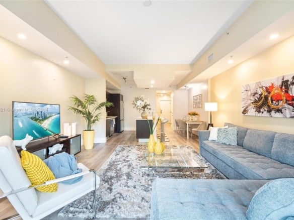 5300 NW 87th Ave # 612, Doral FL 33178 — #A11613621