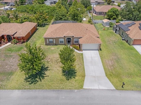821 CARLFIELD AVE, Lehigh Acres FL 33971 — #A11614558
