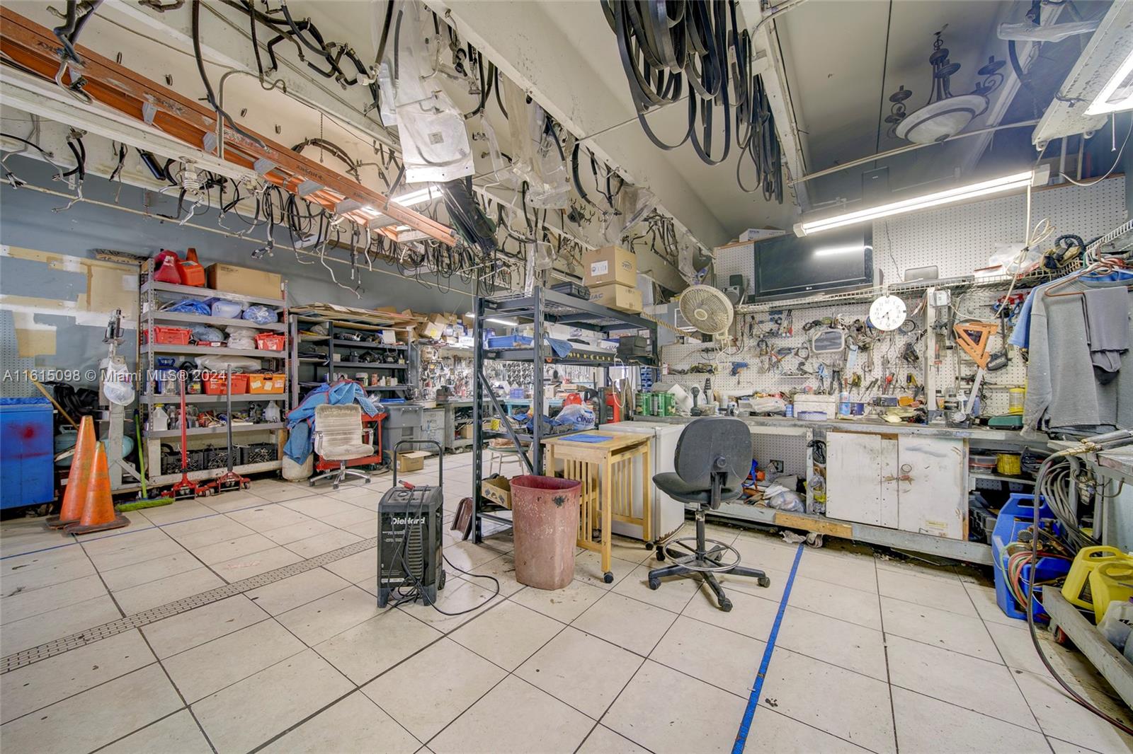 6dd28e9b-3199 Established Automotive AC Repair Business in Miami, Miami FL 33174 — #A11615098