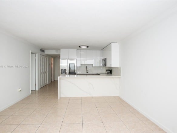 8233 Harding Ave # 606, Miami Beach FL 33141 — #A11619168