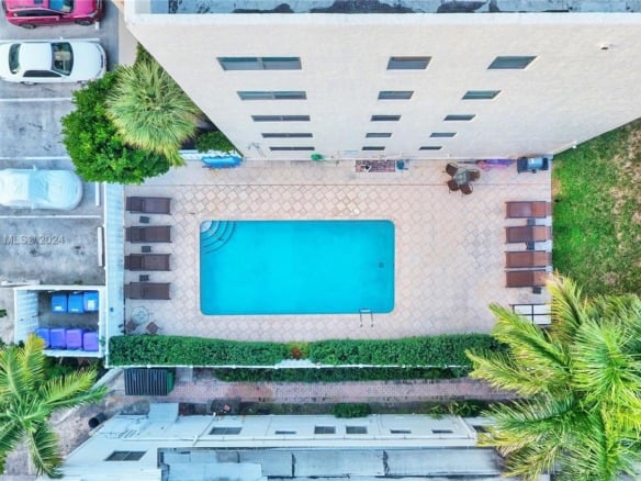 520 Orton Ave # 403, Fort Lauderdale FL 33304 — #A11616873