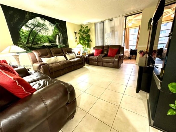 2831 Somerset Dr # 206, Lauderdale Lakes FL 33311 — #A11621833