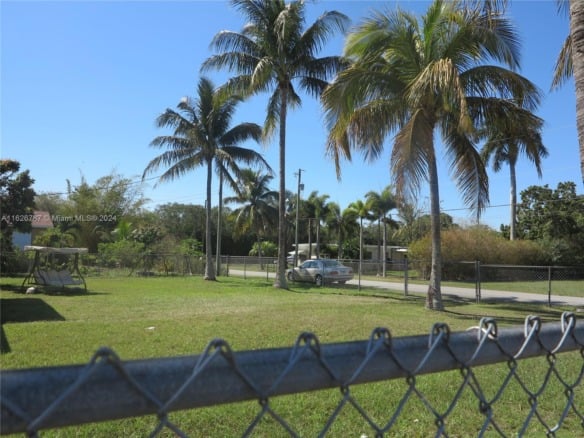 24925 SW 134th Ct, Homestead FL 33032 — #A11626787