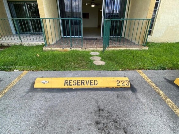 4525 W 20 AV # 123, Hialeah FL 33012 — #A11635706