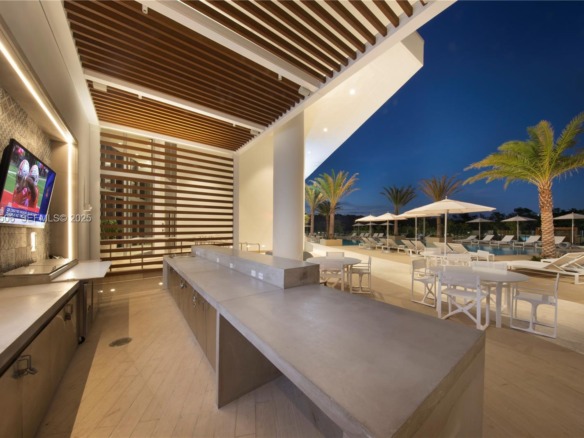 16385 Biscayne Blvd, North Miami Beach FL 33160 — #A11640506
