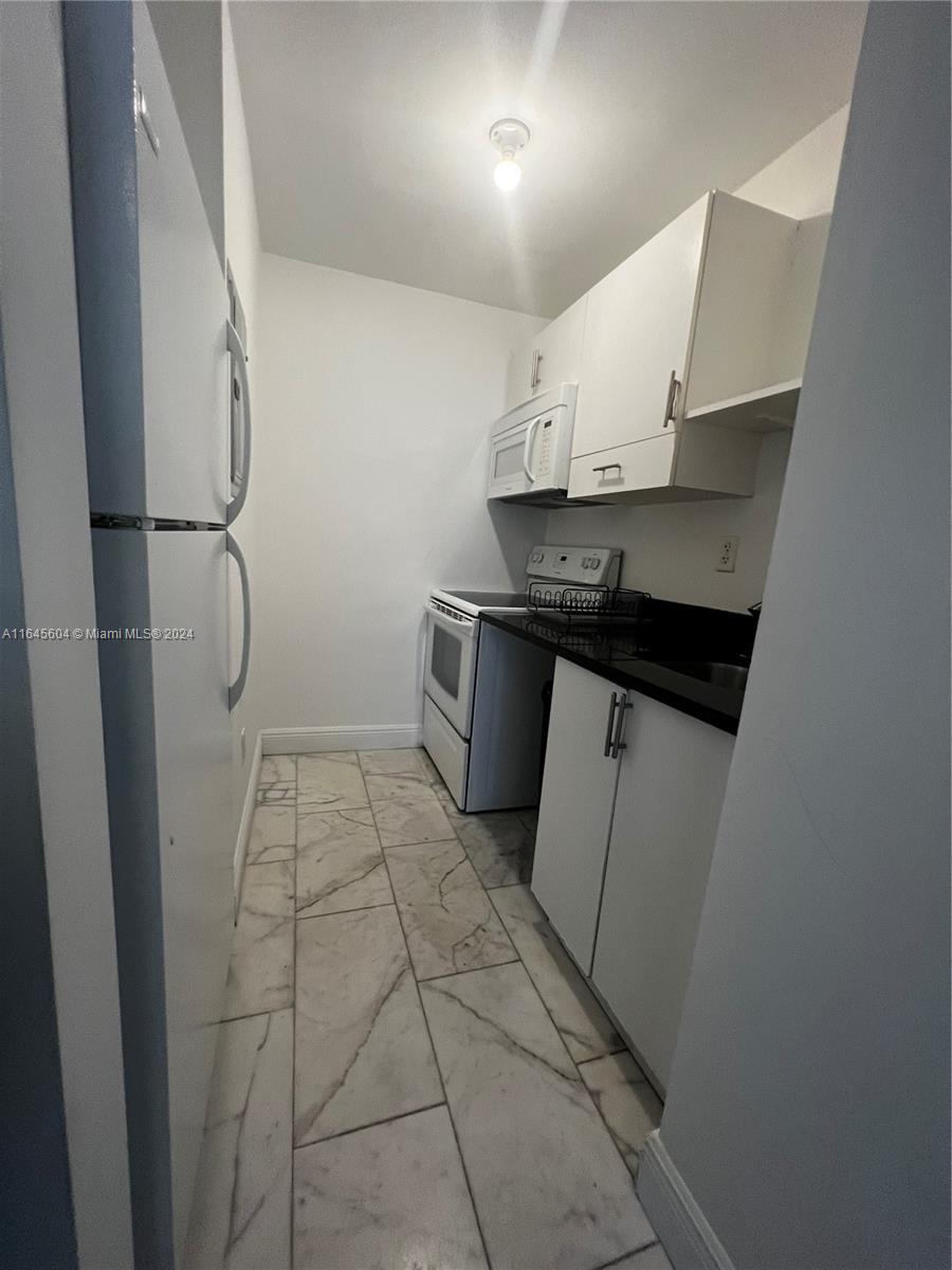 6dd28e9b-3347 920 Jefferson Ave # 3, Miami Beach FL 33139 — #A11645604