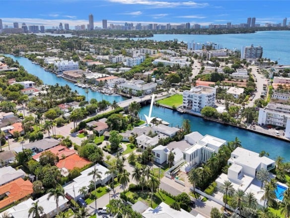 1020 S Shore Dr, Miami Beach FL 33141 — #A11646801