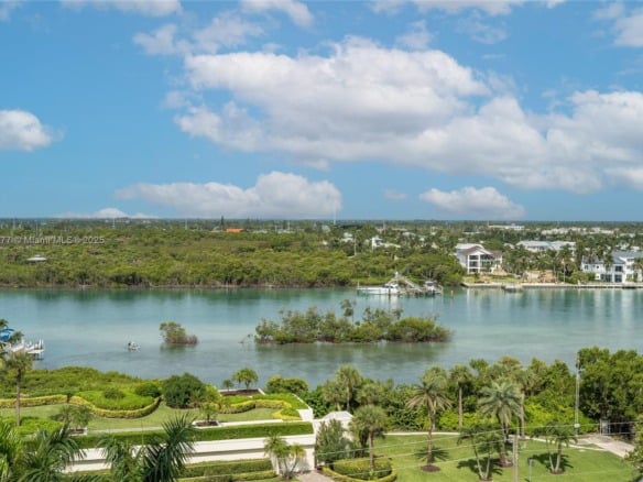 400 Beach Rd # 802, Tequesta FL 33469 — #A11647277