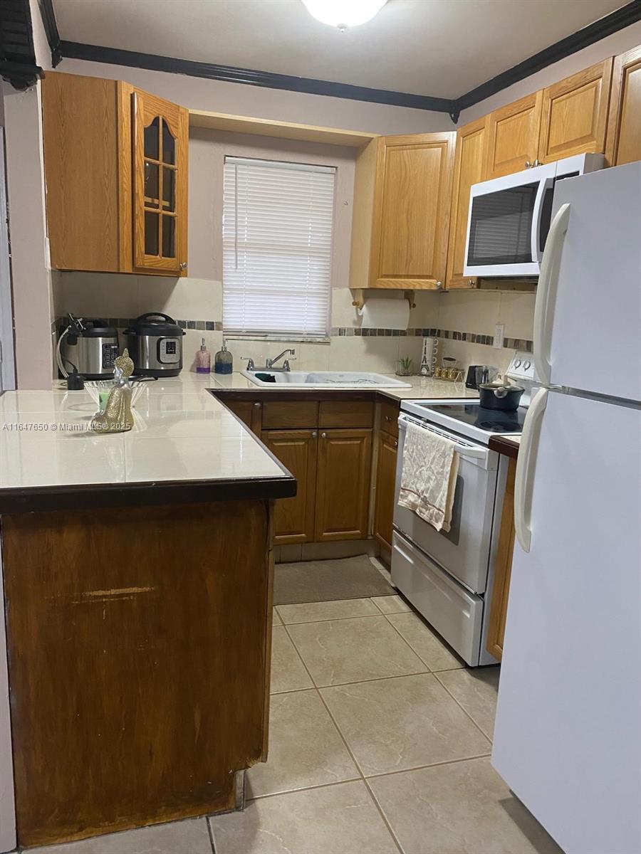 6dd28e9b-3356 4050 NW 135th St # 1, Opa-Locka FL 33054 — #A11647650