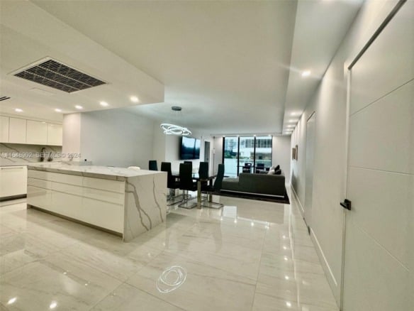 9801 Collins Ave # 5U, Bal Harbour FL 33154 — #A11648902