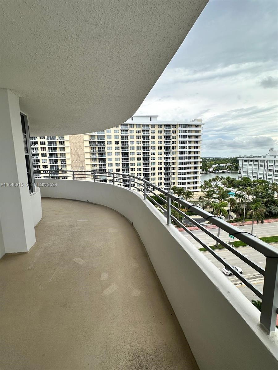 6dd28e9b-3366 5555 Collins Ave # 10B, Miami Beach FL 33140 — #A11648915