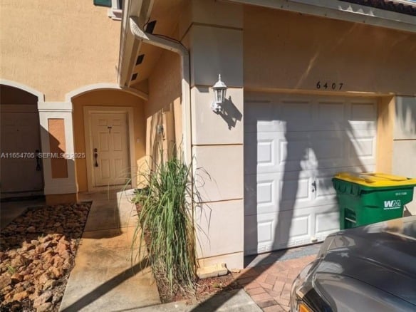 6407 Catalina Ln # 6407, Tamarac FL 33321 — #A11654705