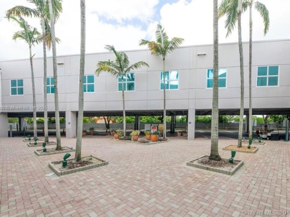 10305 NW 41st St # 204, Doral FL 33178 — #A11835320
