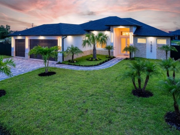 1528 SW 15th Ave, Cape Coral FL 33991 — #A11660797