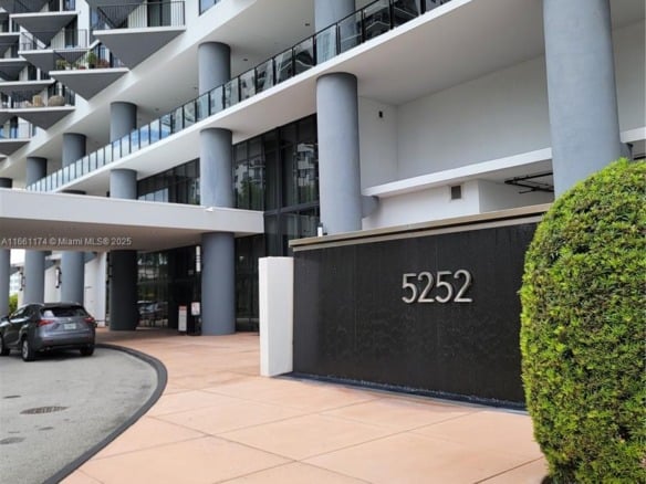 5252 NW 85th Ave # 1601, Doral FL 33166 — #A11661174