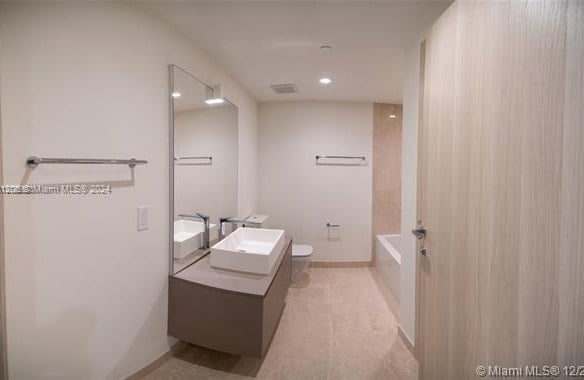 1000 Brickell Plz # 4905, Miami FL 33131 — #A11661206