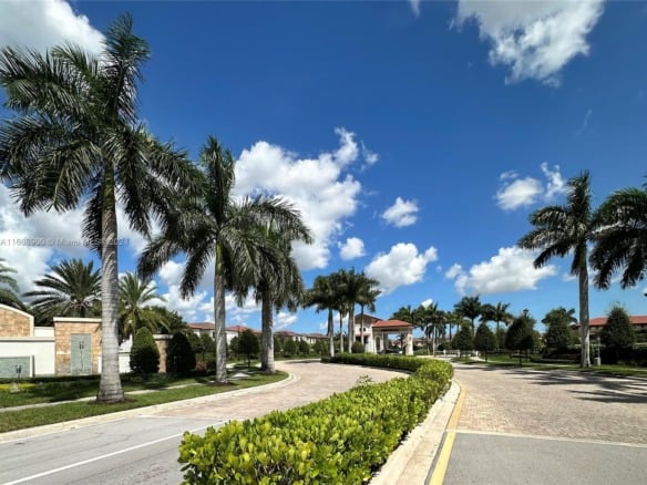 3415 W 112th Ter, Hialeah FL 33018 — #A11668900