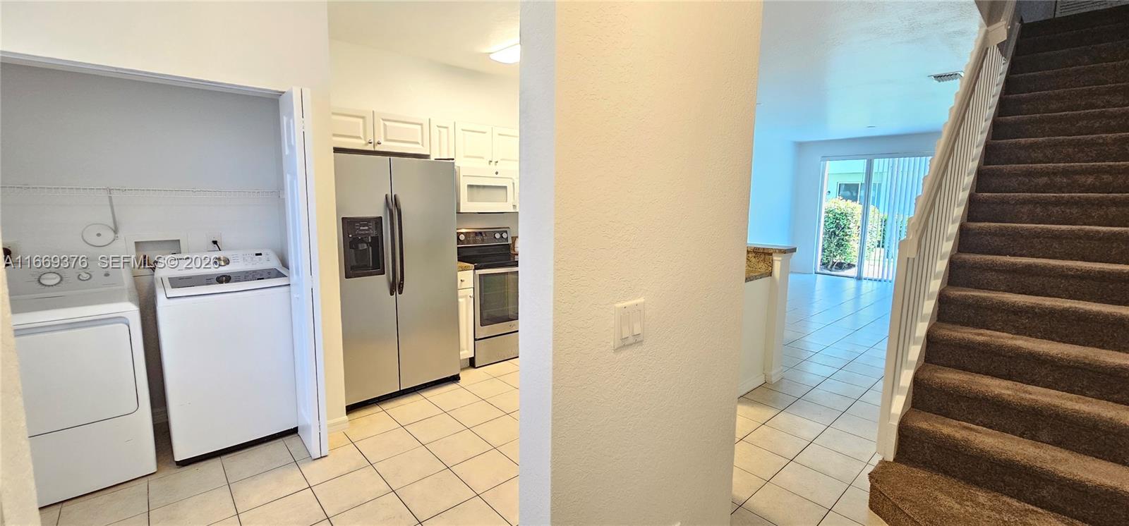 6dd28e9b-3487 1935 Gardenia Ct # 1935, Riviera Beach FL 33404 — #A11669376