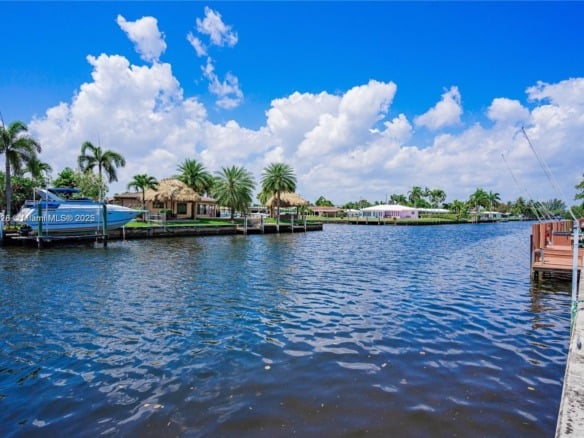 840 Pine Dr # 103, Pompano Beach FL 33060 — #A11669528