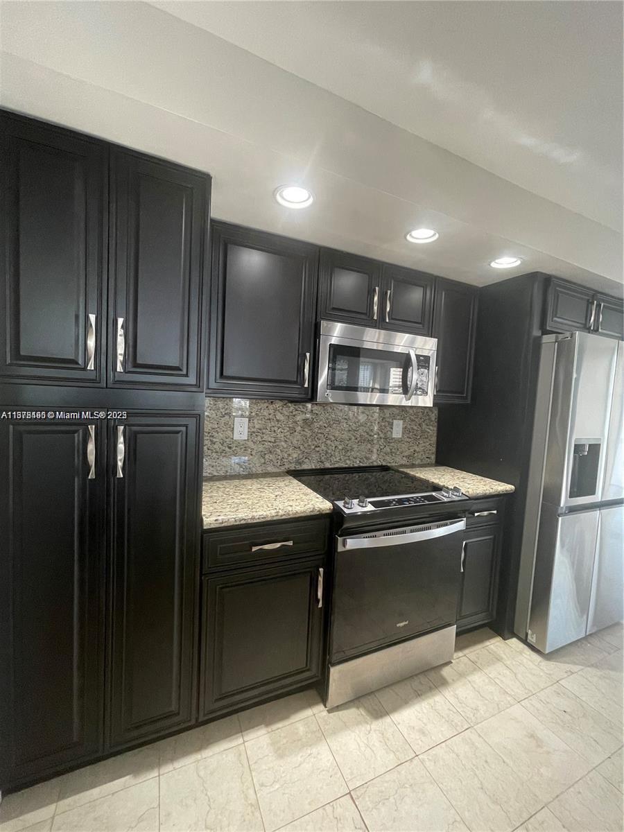1000 Parkview Dr # 920, Hallandale Beach FL 33009 — #A11678490