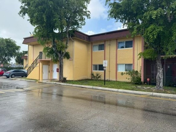 2860 NW 55th Ave # 2D, Lauderhill FL 33313 — #A11680867