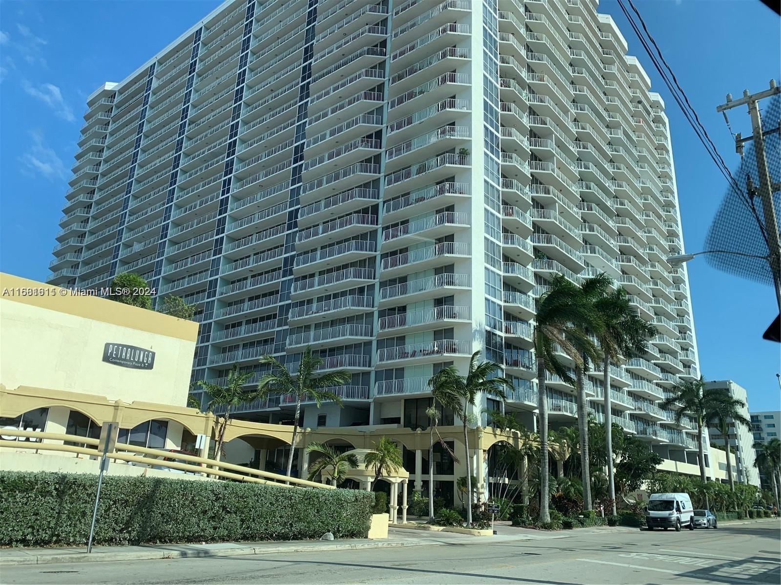 6dd28e9b-3581 7601 E Treasure Dr # 4, North Bay Village FL 33141 — #A11681611