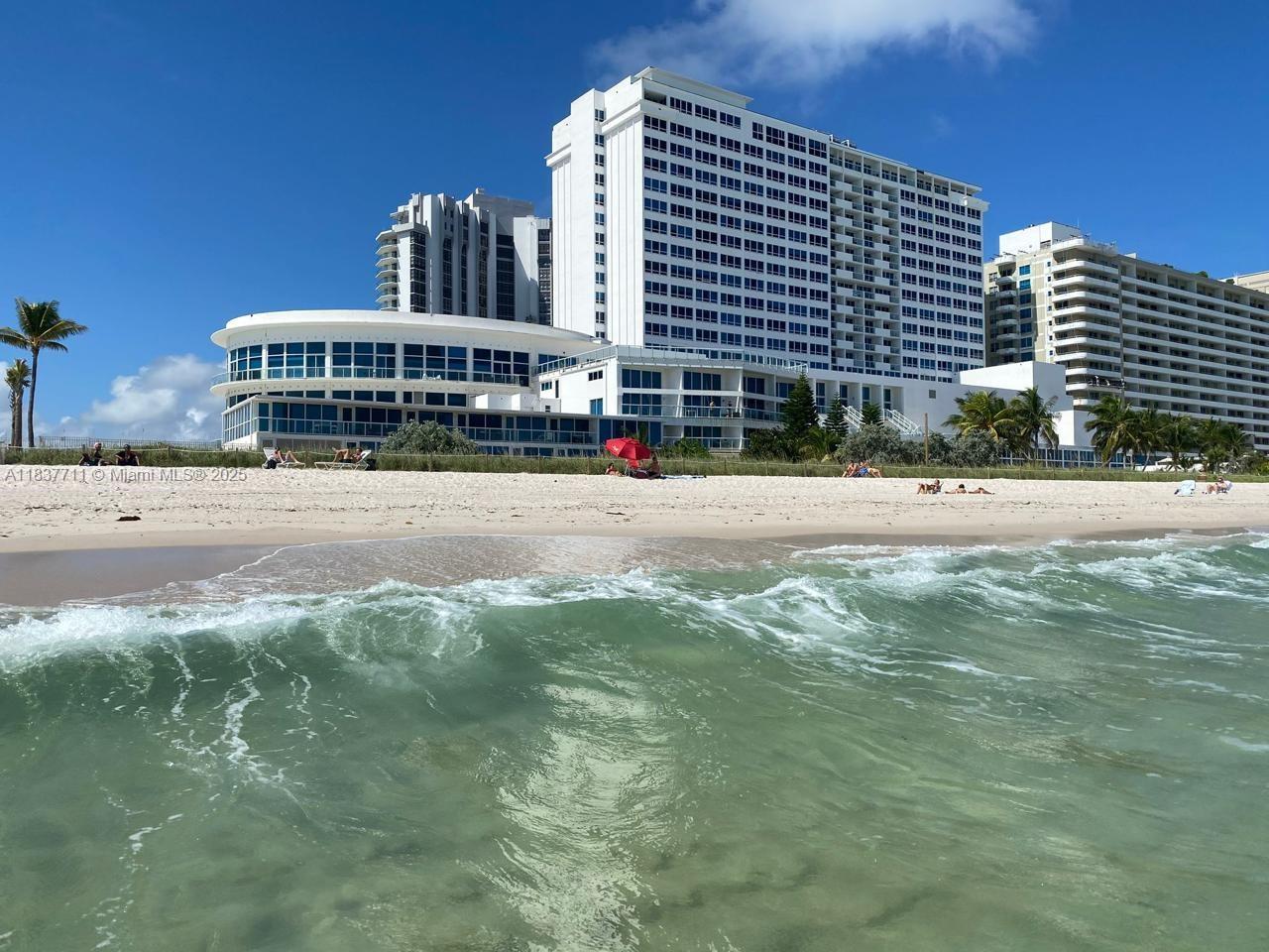 6dd28e9b-360 5445 Collins Ave # 1515, Miami Beach FL 33140 — #A11837711