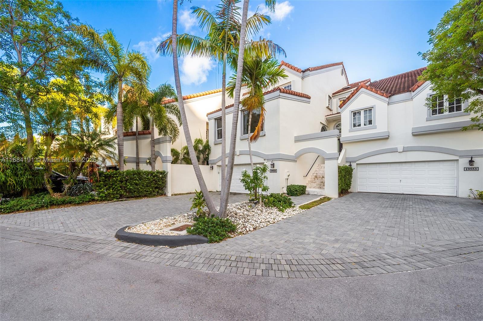 6dd28e9b-3600 19555 NE 37th Ave, Aventura FL 33180 — #A11684191