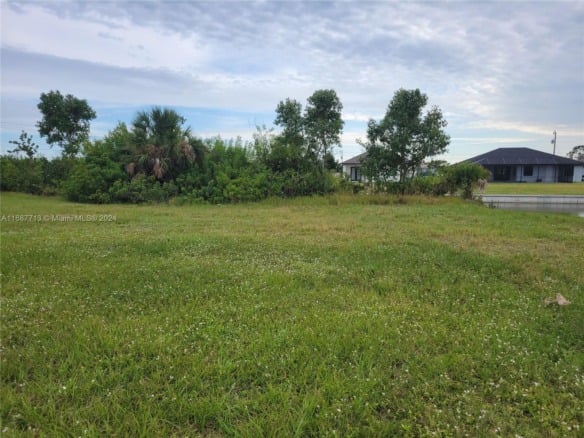 722 NE 12th Street, Cape Coral FL 33909 — #A11687713
