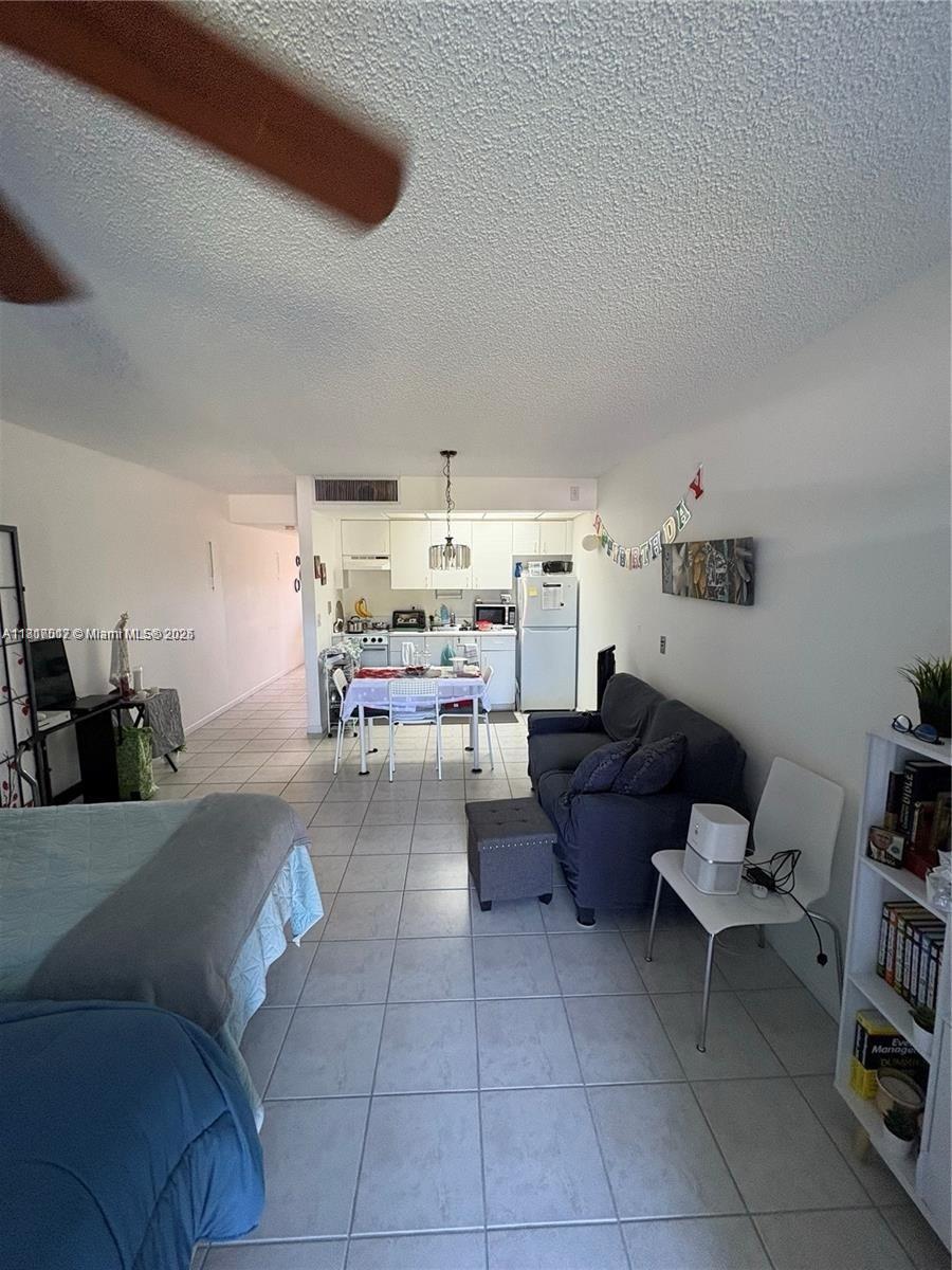6dd28e9b-366 13455 SW 16th Ct # 212F, Pembroke Pines FL 33027 — #A11817017