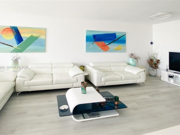 800 Parkview Dr # 708, Hallandale Beach FL 33009 — #A11697600