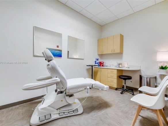 6705 Red Rd # 518, Coral Gables FL 33143 — #A11697872