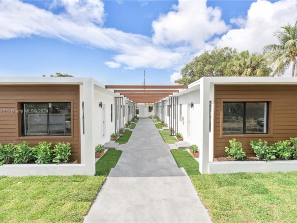 1946 Pierce St # 1, Hollywood FL 33020 — #A11703443
