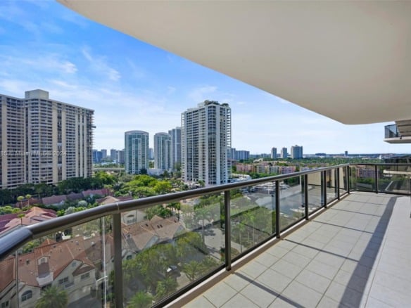 19667 Turnberry Way # 14C, Aventura FL 33180 — #A11705985