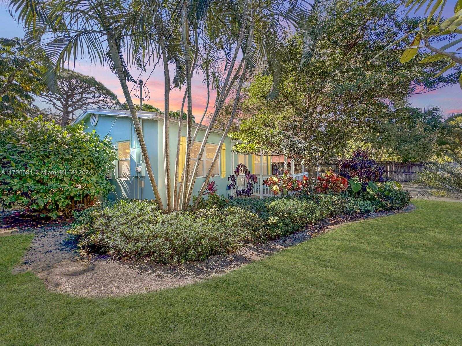 1820 SW 11th Ct, Fort Lauderdale FL 33312 — #A11706391