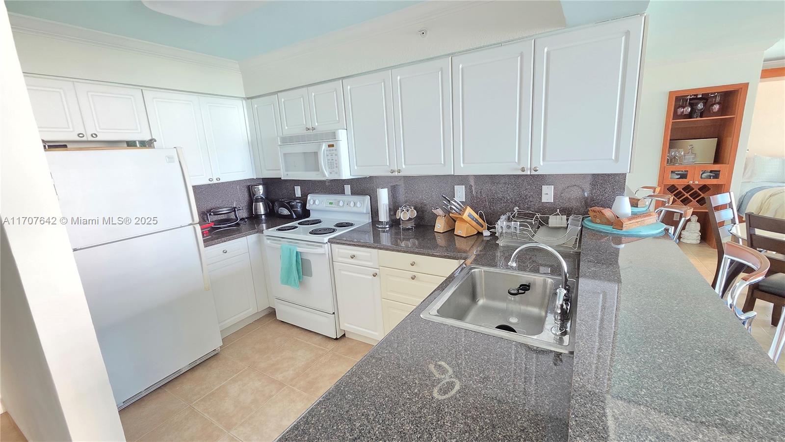 6dd28e9b-3809 2501 S OCEAN DRIVE # 809, Hollywood FL 33019 — #A11707642