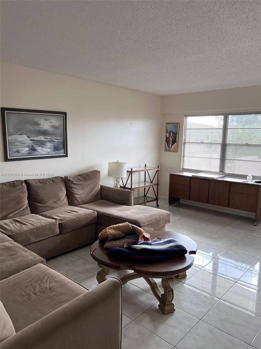 6dd28e9b-3810 324 Fanshaw H # H, Boca Raton FL 33434 — #A11707850