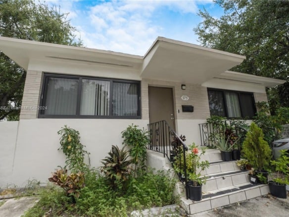 175 NW 68th St, Miami FL 33150 — #A11711583