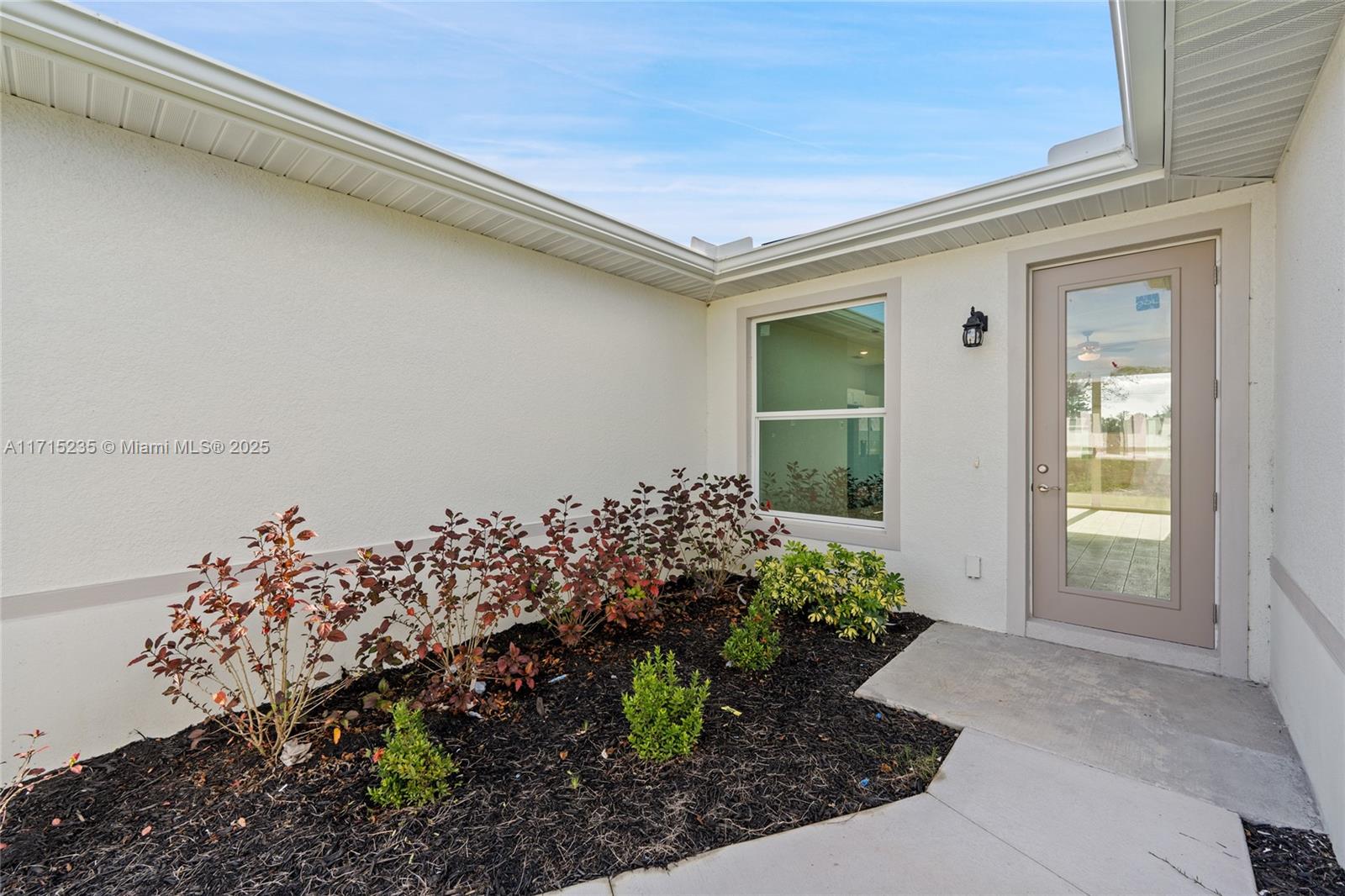 957 COMMODORE ST, Lehigh Acres FL 33974 — #A11715235