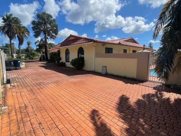 5550 SW 87th Ave, Miami FL 33165 — #A11835765