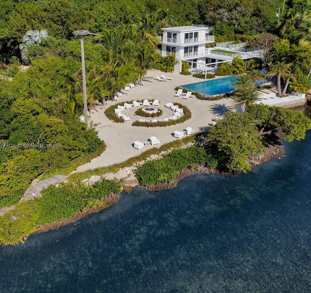 6dd28e9b-3929 98701 Overseas Hwy, Key Largo FL 33037 — #A11720502